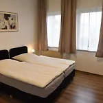 Guest house Am Schloss 4*