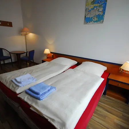 Am Schloss Guest house 4*