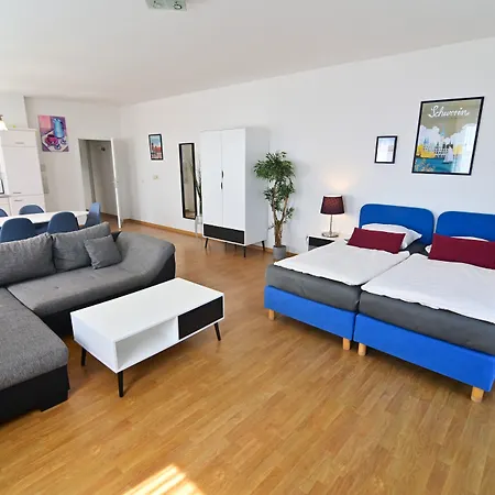 Am Schloss Guest house 4*