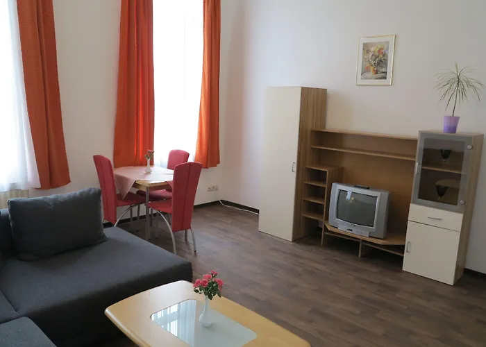 Gasthof Am Schloss 4*