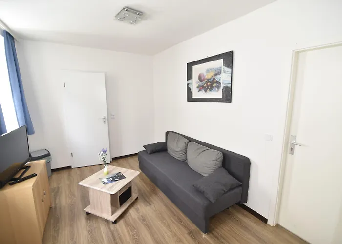 Am Schloss 4* Schwerin (Mecklenburg-Vorpommern)